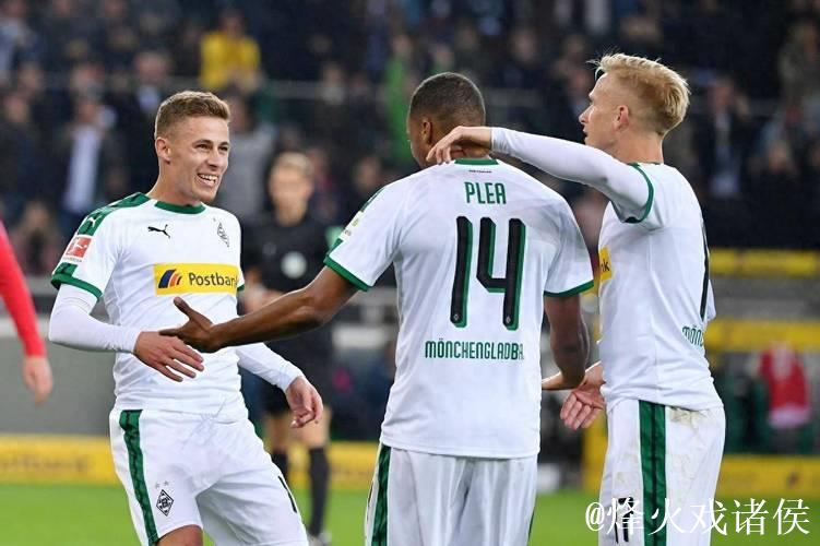 门兴格拉德巴赫vs沃尔夫斯堡:雷纳、尼科-埃尔 门兴格拉德巴赫vs沃尔夫斯堡:雷纳、尼科-埃尔