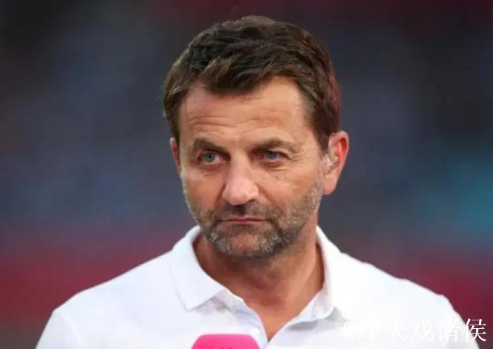 舍伍德:大家都想看枪手掉链子,但我真希望他们赢得英超冠军 舍伍德:大家都想看枪手掉链子,但我真希望他们赢得英超冠军